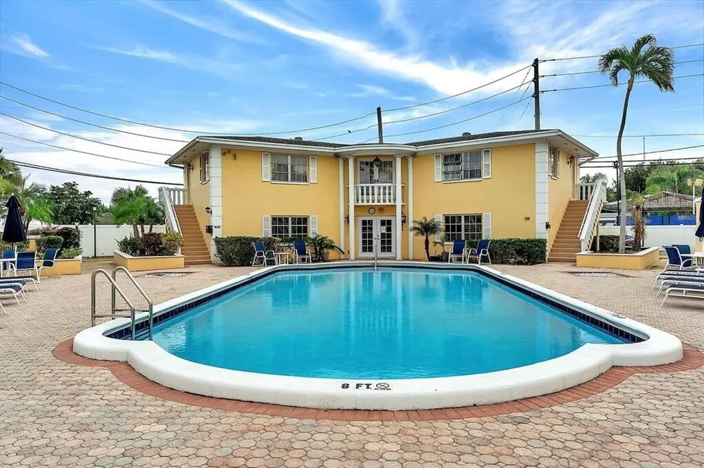 5700 NE 22nd Way Fort Lauderdale FL 33308