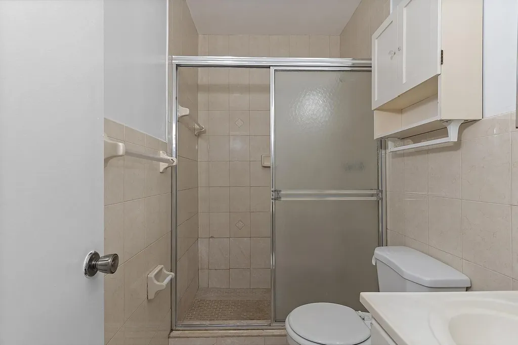 5700 NE 22nd Way Fort Lauderdale FL 33308