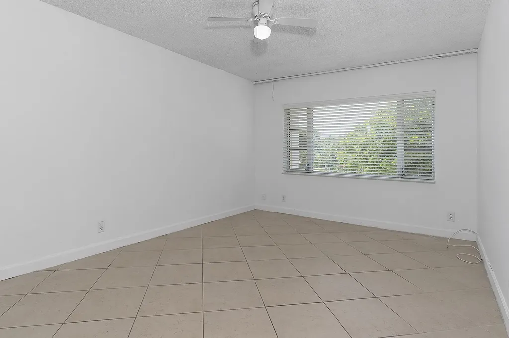 5700 NE 22nd Way Fort Lauderdale FL 33308