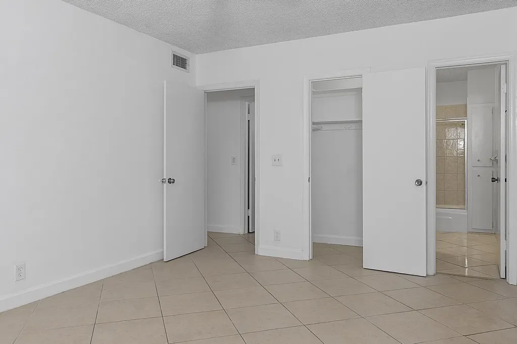 5700 NE 22nd Way Fort Lauderdale FL 33308
