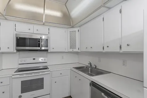 5700 NE 22nd Way Fort Lauderdale FL 33308