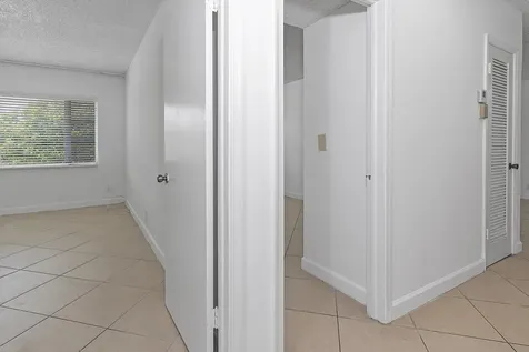 5700 NE 22nd Way Fort Lauderdale FL 33308
