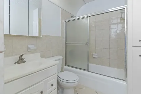 5700 NE 22nd Way Fort Lauderdale FL 33308
