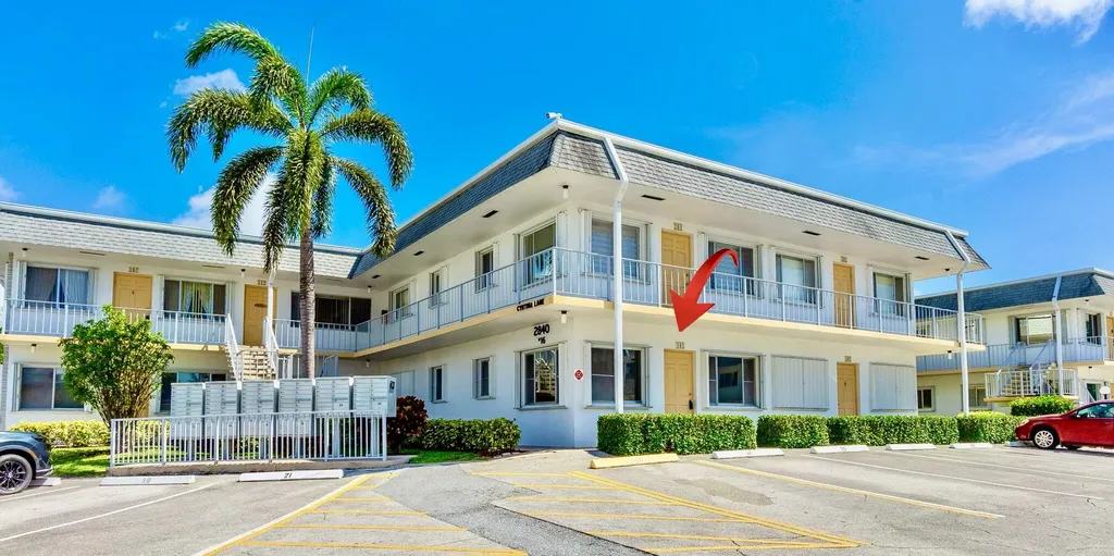 2840 Cynthia Lane Lake Worth Beach FL 33461