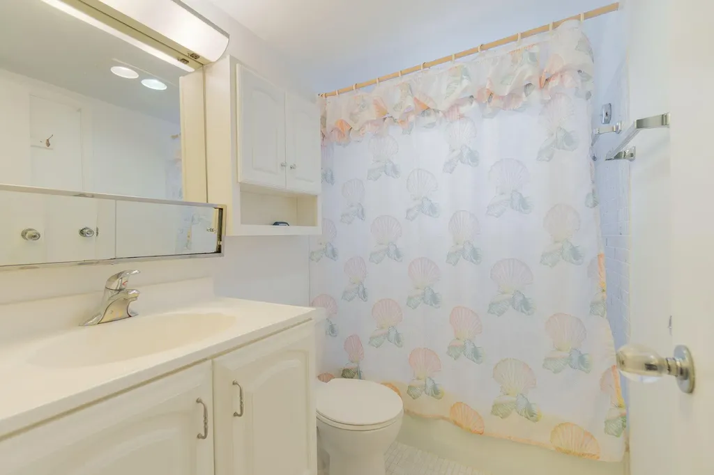 2840 Cynthia Lane Lake Worth Beach FL 33461