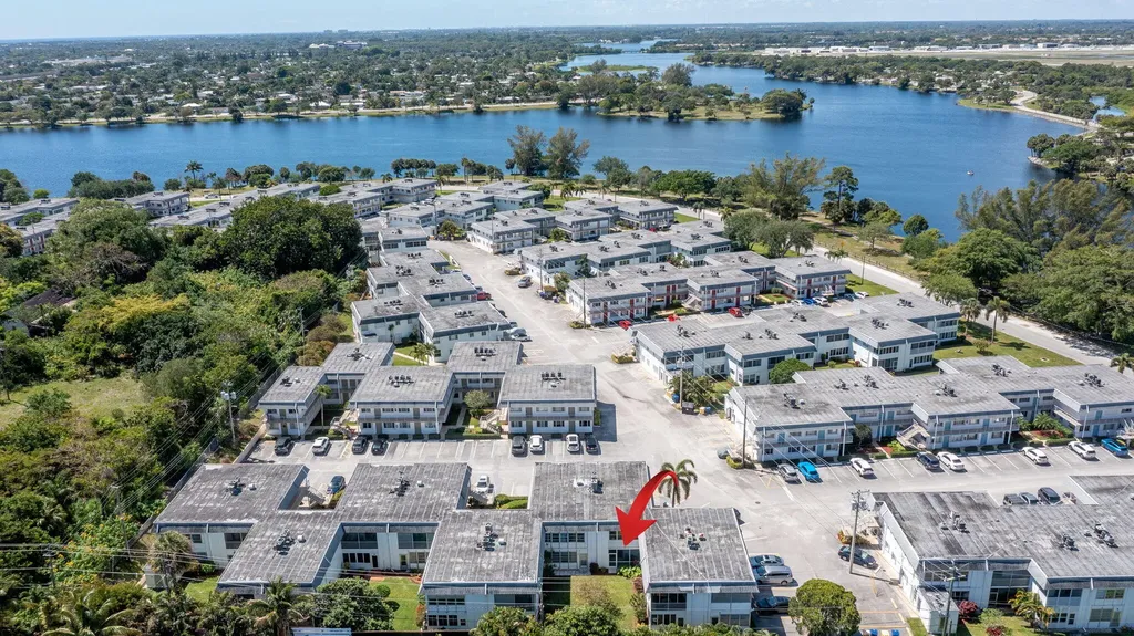 2840 Cynthia Lane Lake Worth Beach FL 33461