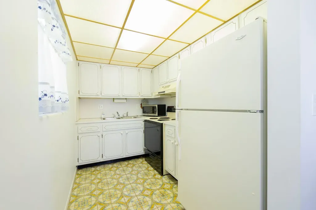 2840 Cynthia Lane Lake Worth Beach FL 33461