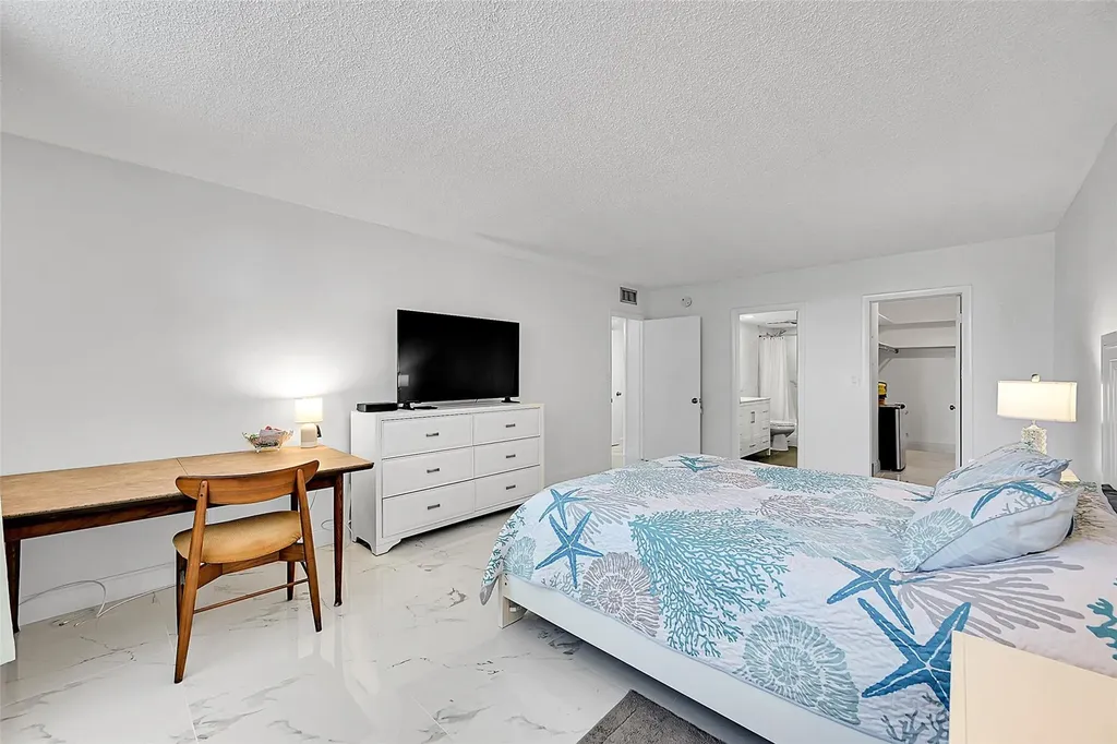 1401 S Ocean Drive Hollywood FL 33019