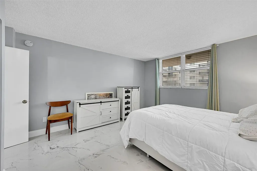 1401 S Ocean Drive Hollywood FL 33019