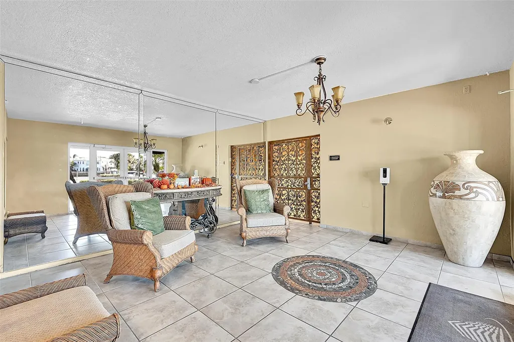 1401 S Ocean Drive Hollywood FL 33019