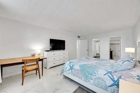 1401 S Ocean Drive Hollywood FL 33019