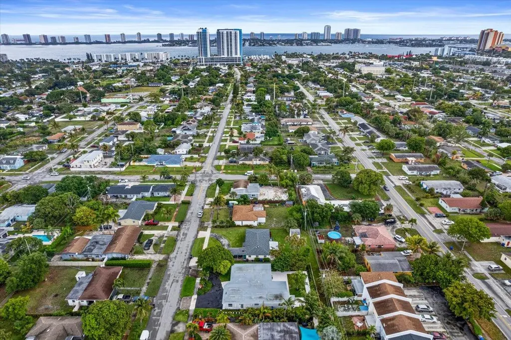 426 Bayberry Drive West Palm Beach FL 33403