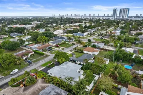 426 Bayberry Drive West Palm Beach FL 33403