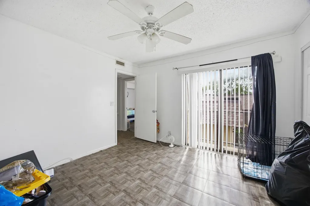 4102 Waterview Circle Palm Springs FL 33461