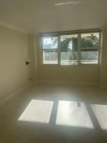 3180 S Ocean Drive Hallandale Beach FL 33009