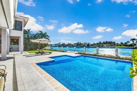 4555 W Tradewinds Avenue Lauderdale By The Sea FL 33308