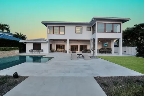 4555 W Tradewinds Avenue Lauderdale By The Sea FL 33308