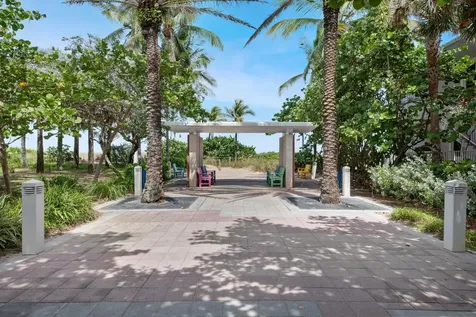 4555 W Tradewinds Avenue Lauderdale By The Sea FL 33308