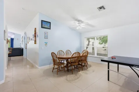 1724 Sawgrass Circle Greenacres FL 33413