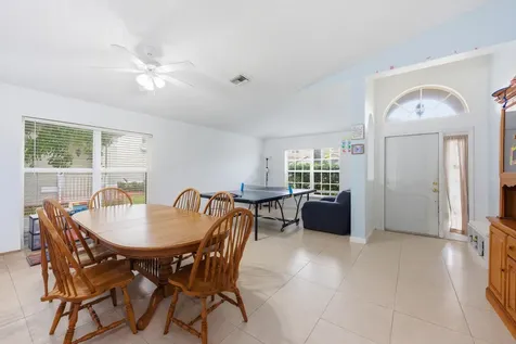 1724 Sawgrass Circle Greenacres FL 33413