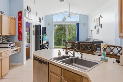 1724 Sawgrass Circle Greenacres FL 33413