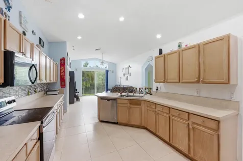 1724 Sawgrass Circle Greenacres FL 33413