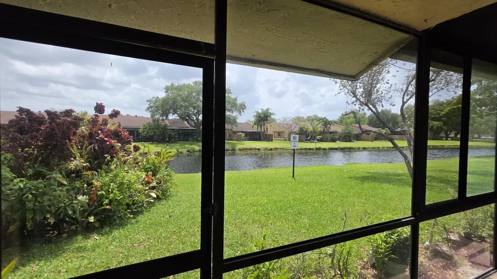 7922 NW 10th Street Plantation FL 33322