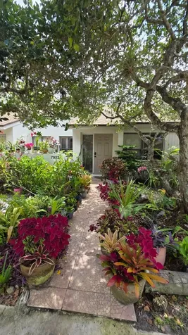 7922 NW 10th Street Plantation FL 33322
