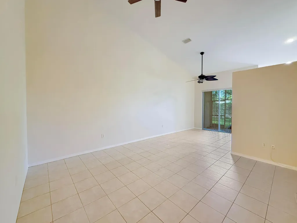 2400 E Aragon Boulevard Sunrise FL 33313