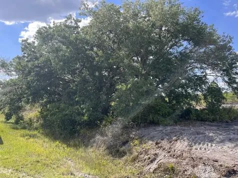16219 NW 282nd Street Okeechobee FL 34972