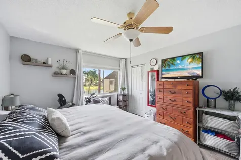 5883 La Paseos Drive Greenacres FL 33463
