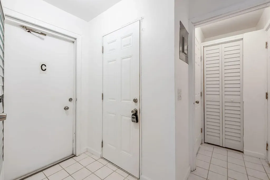2739 Dudley Drive W West Palm Beach FL 33415