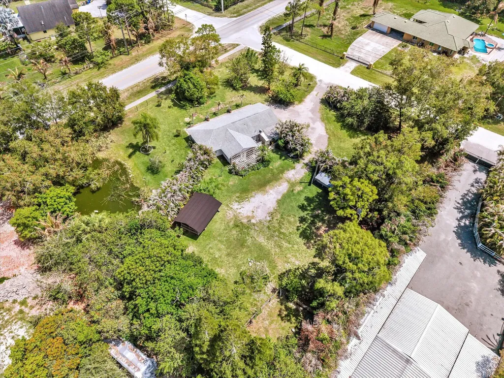5209 Coconut Boulevard The Acreage FL 33411
