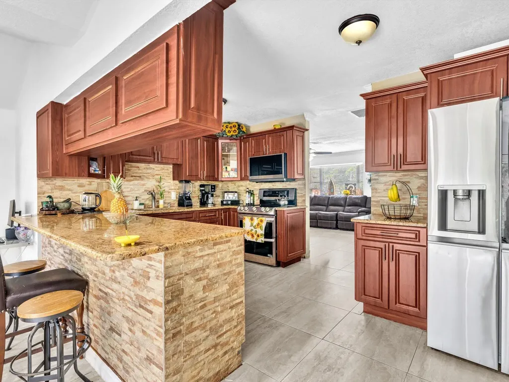 5209 Coconut Boulevard The Acreage FL 33411