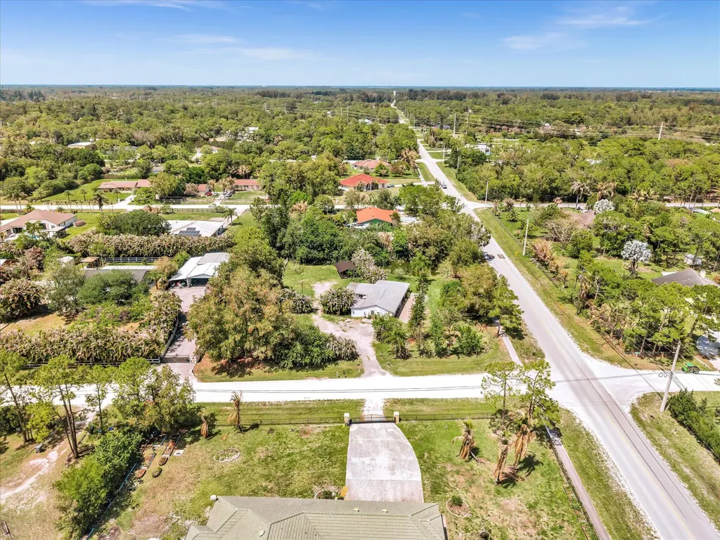 5209 Coconut Boulevard The Acreage FL 33411