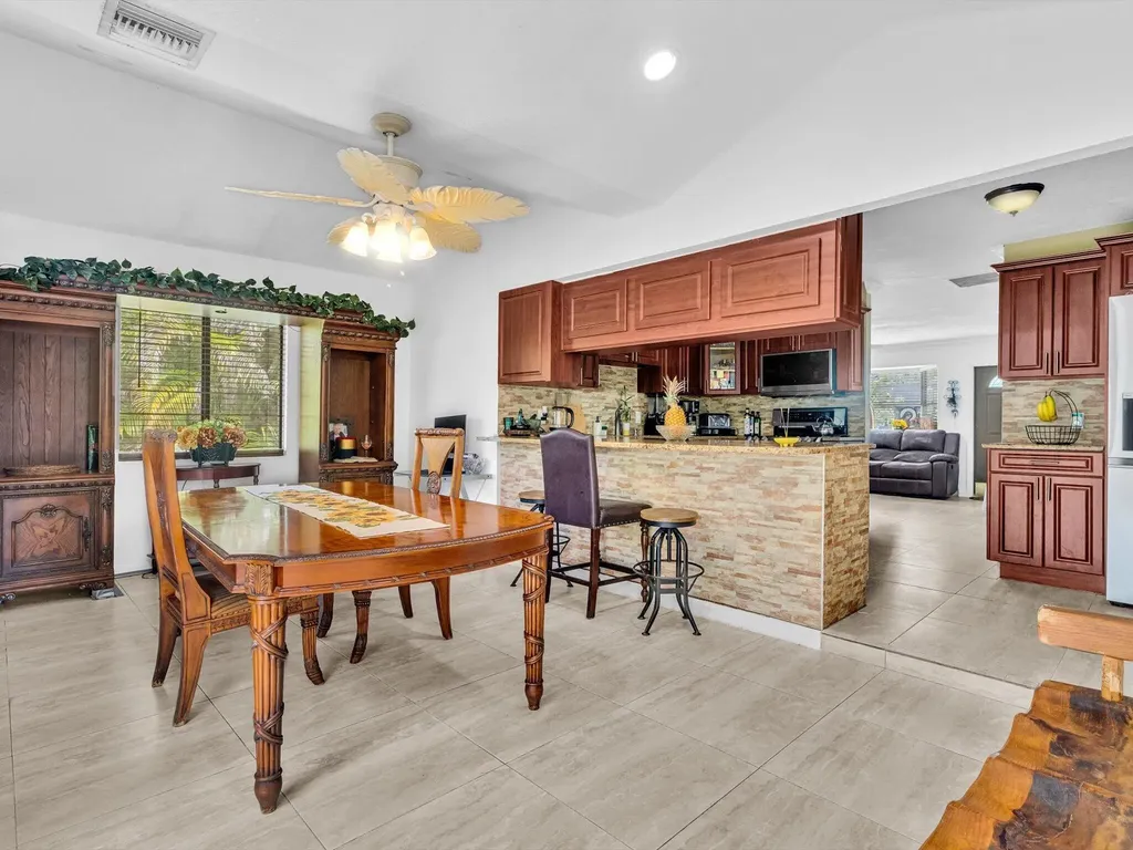 5209 Coconut Boulevard The Acreage FL 33411