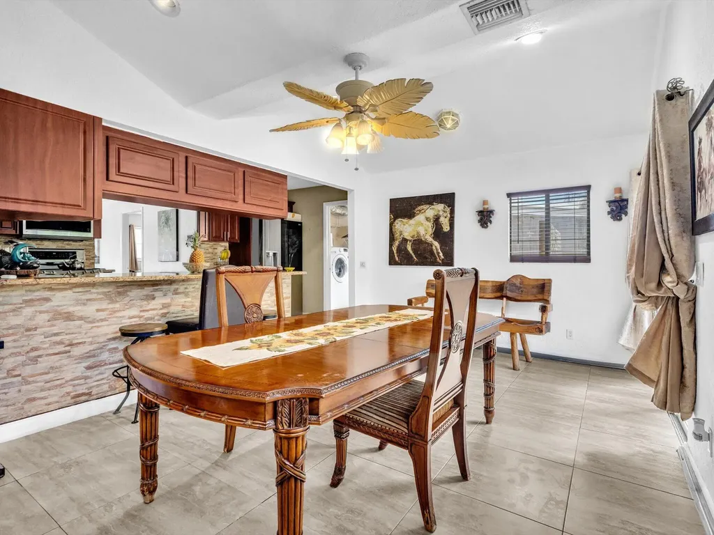 5209 Coconut Boulevard The Acreage FL 33411