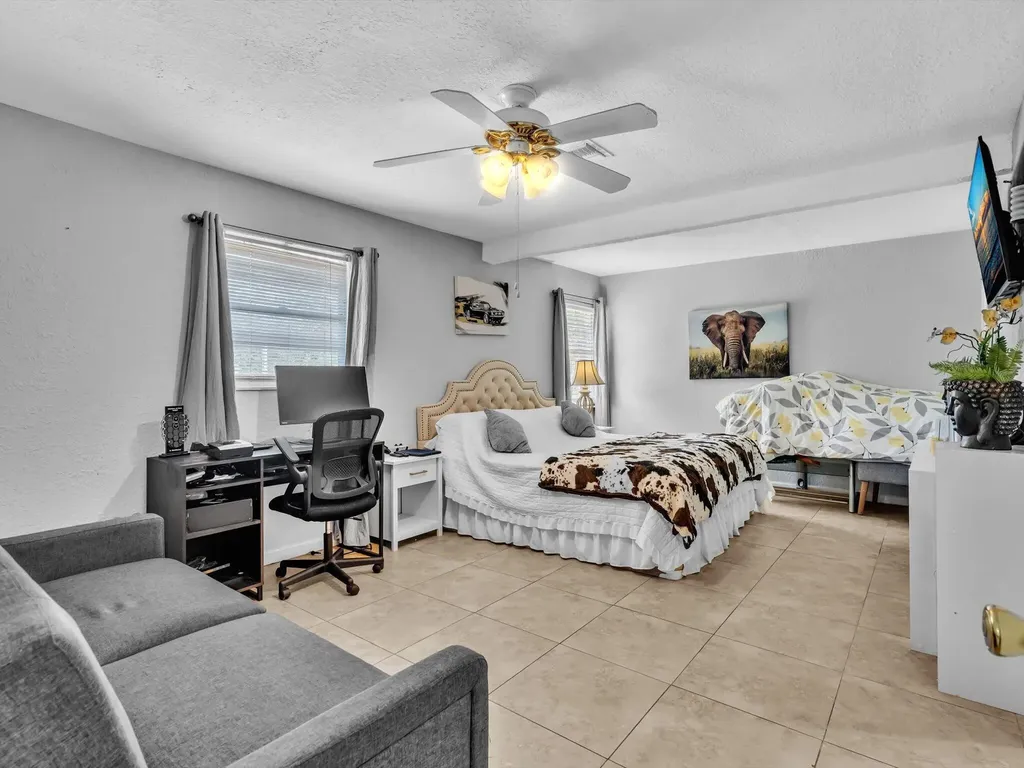 5209 Coconut Boulevard The Acreage FL 33411