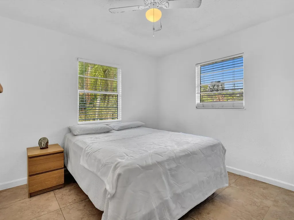5209 Coconut Boulevard The Acreage FL 33411
