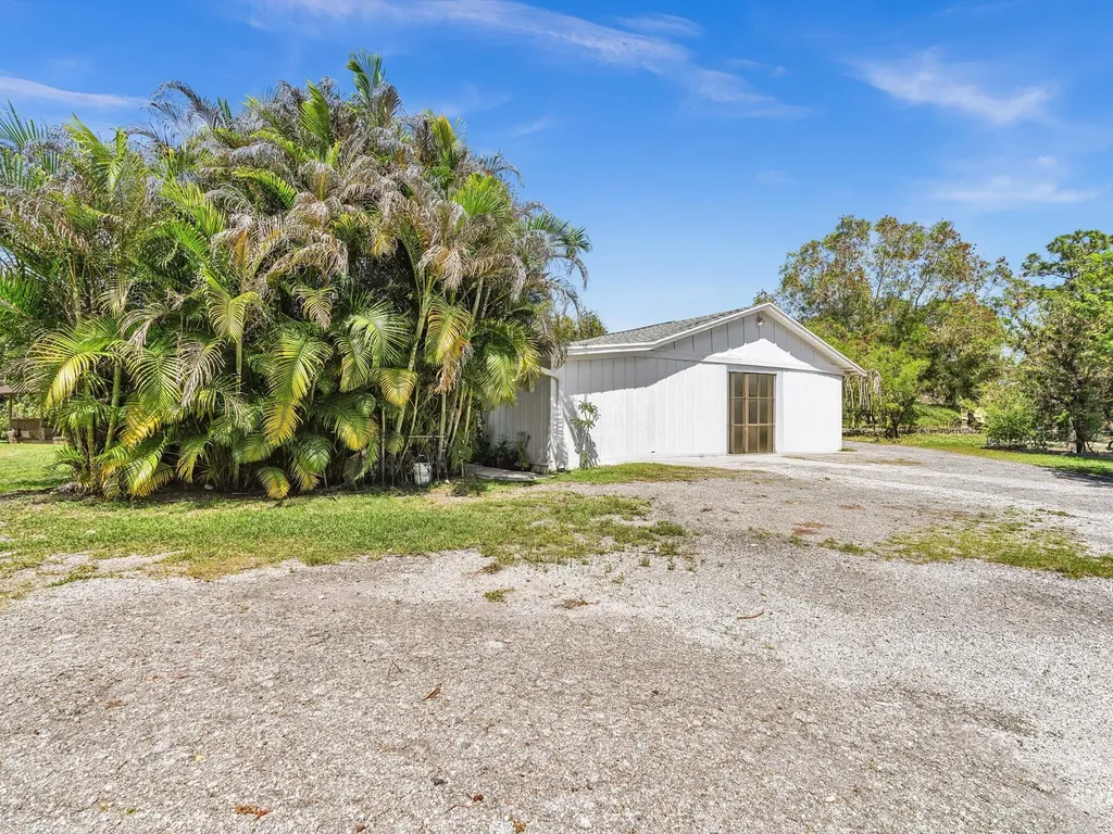 5209 Coconut Boulevard The Acreage FL 33411