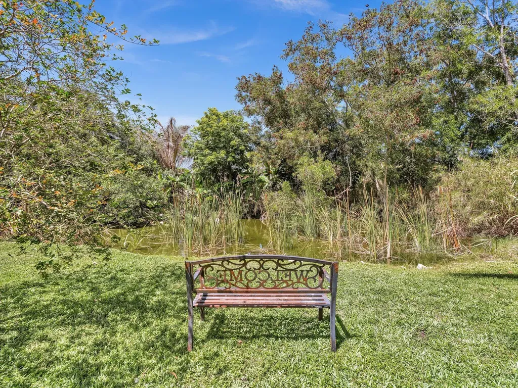 5209 Coconut Boulevard The Acreage FL 33411