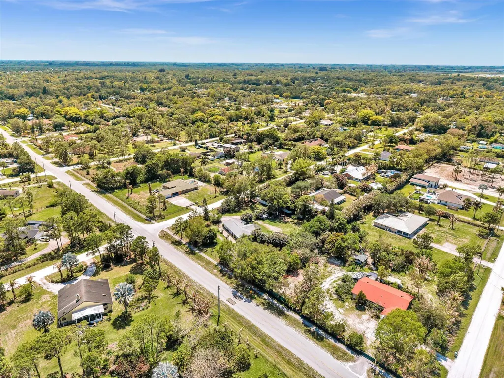 5209 Coconut Boulevard The Acreage FL 33411