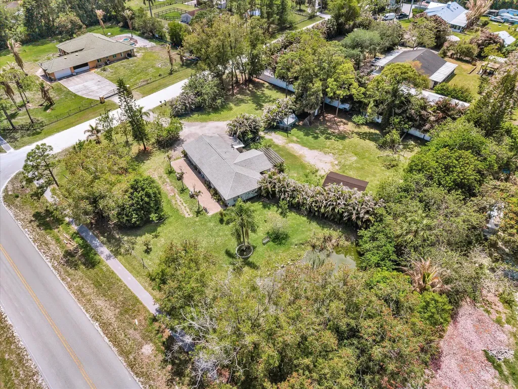 5209 Coconut Boulevard The Acreage FL 33411
