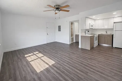 17350 NW 68th Avenue Hialeah FL 33015