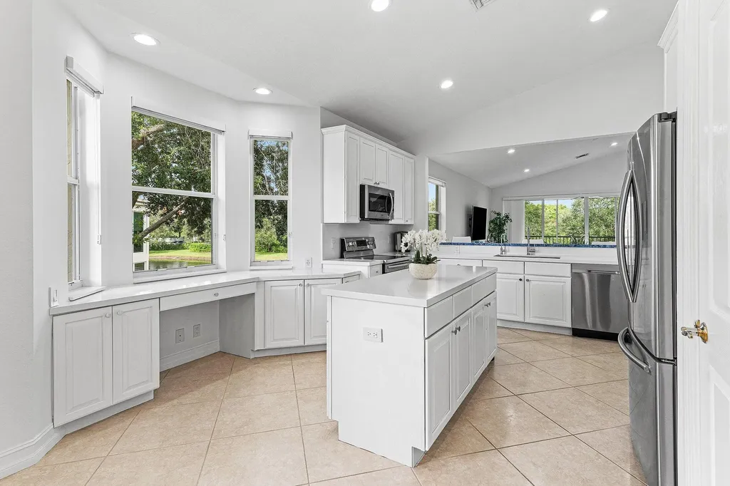 6309 Graycliff Drive Boca Raton FL 33496
