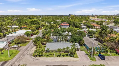 2001-2005 NE 17th Court Fort Lauderdale FL 33305