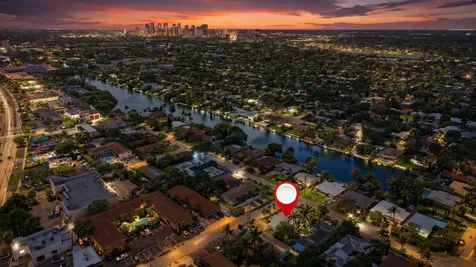 2001-2005 NE 17th Court Fort Lauderdale FL 33305