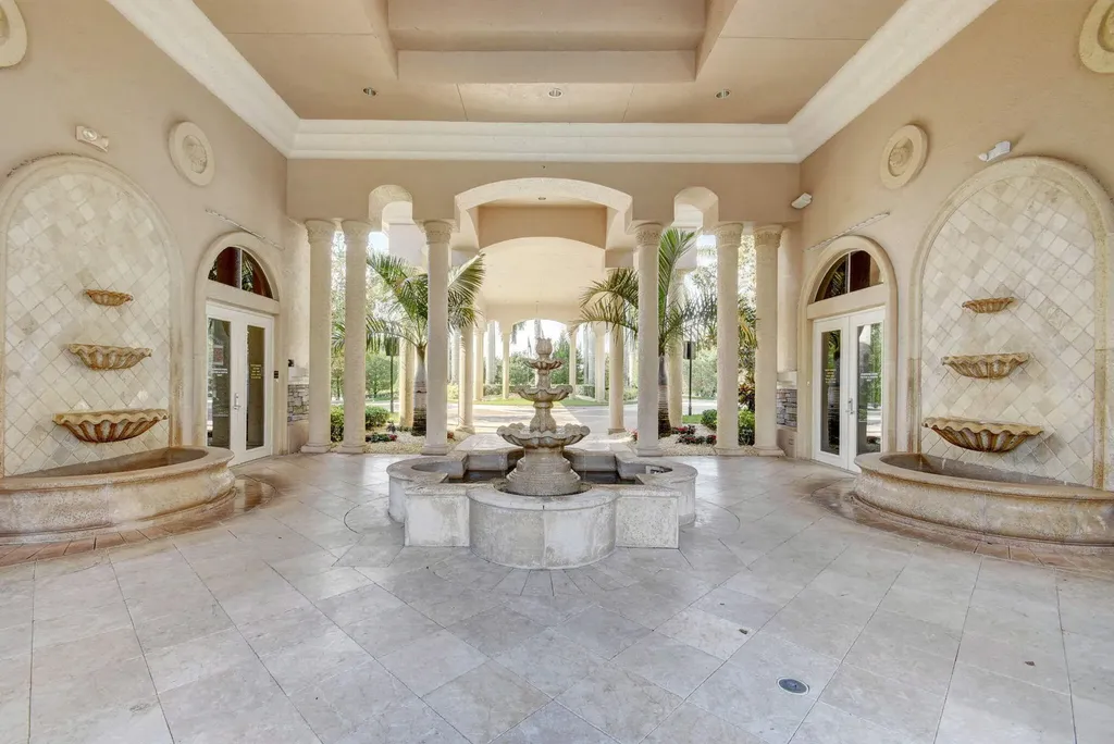 10337 Trianon Place Wellington FL 33449