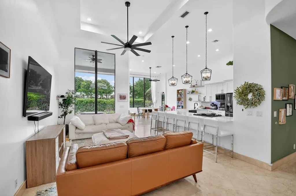 10337 Trianon Place Wellington FL 33449