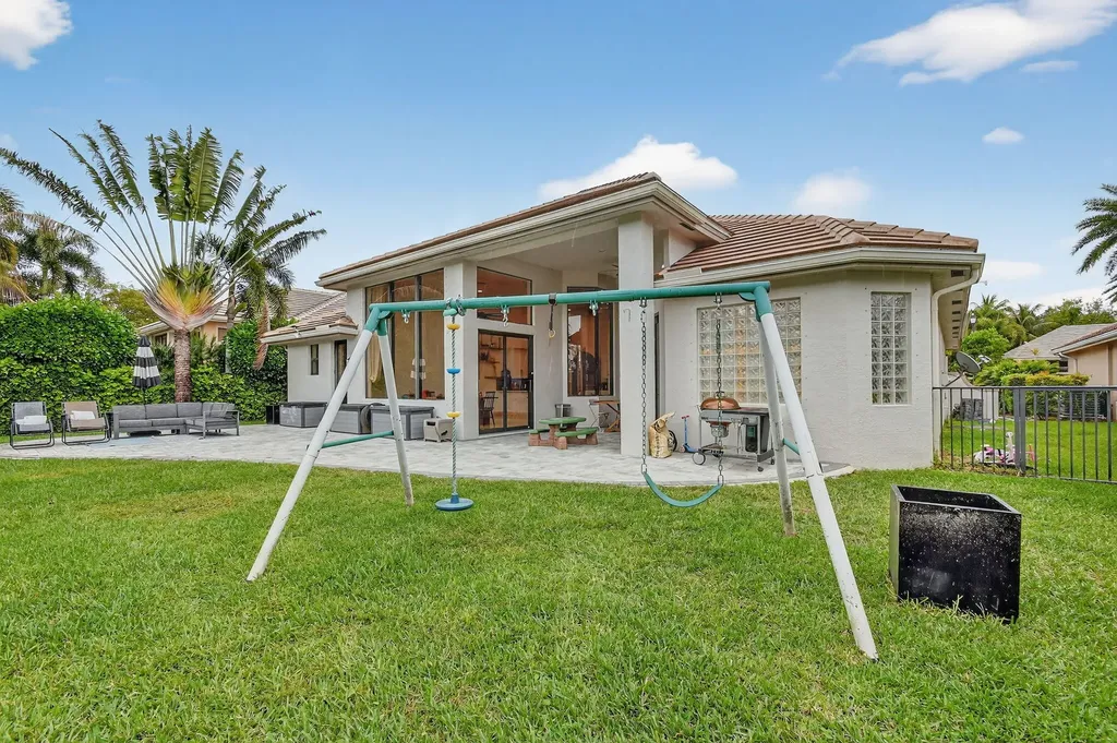 10337 Trianon Place Wellington FL 33449
